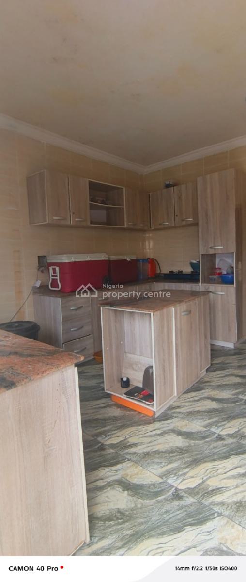 a Room Upstairs Shares Kitchen in Osapa, Off Bamidele Eletu Street, Lekki Phase 1, Lekki, Lagos, Self Contain (single Rooms) for Rent