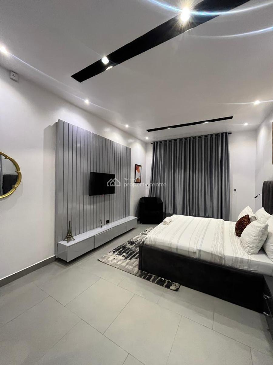 Beautiful and Newly Renovated 2 Bedrooms Penthouse with Snooker,  & P, Lekki Phase 1, Lekki, Lagos, Flat / Apartment Short Let