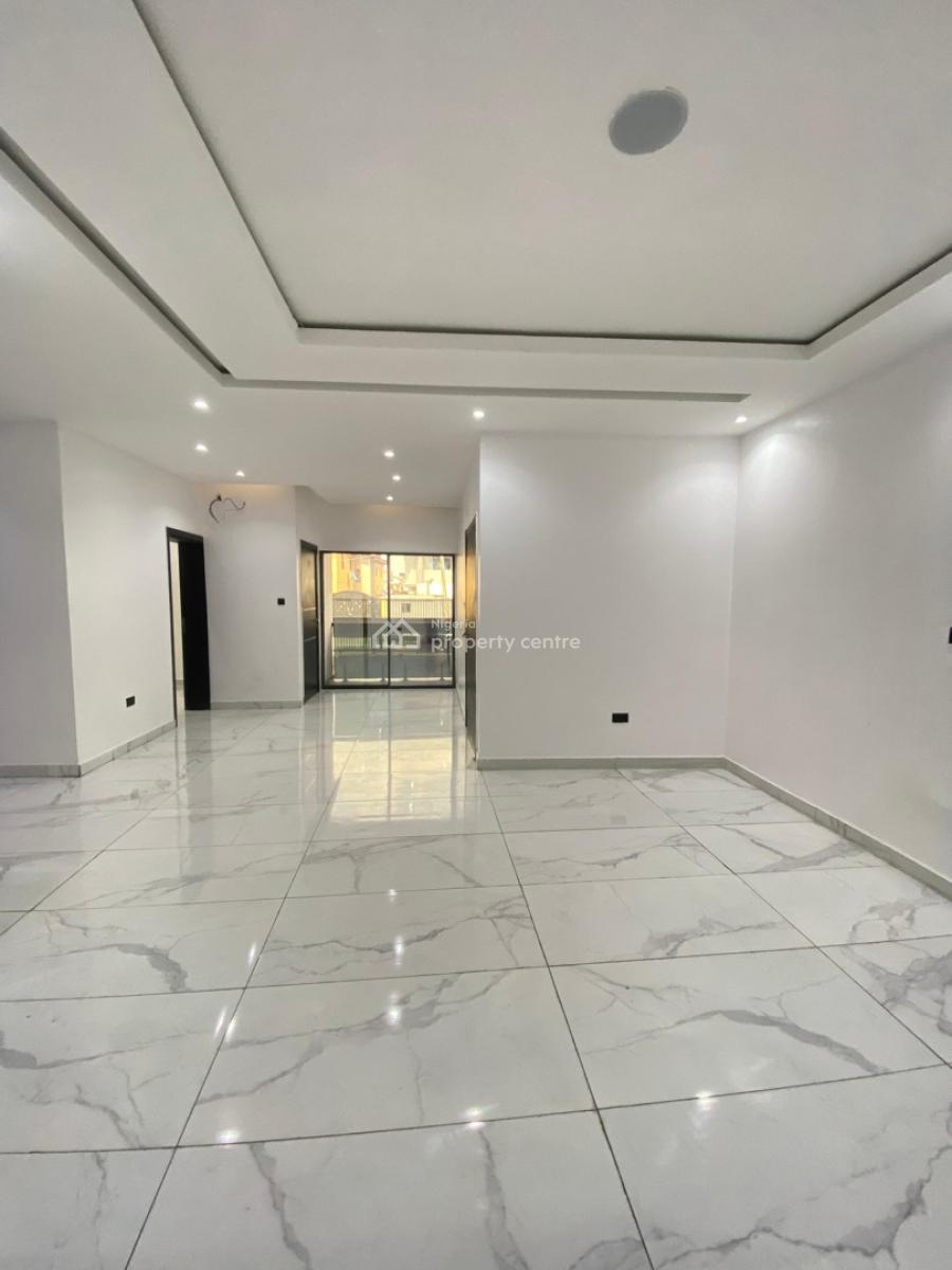 2 Bedroom Flat with Elevator, Lekki Phase 1, Lekki, Lagos, Flat / Apartment for Sale