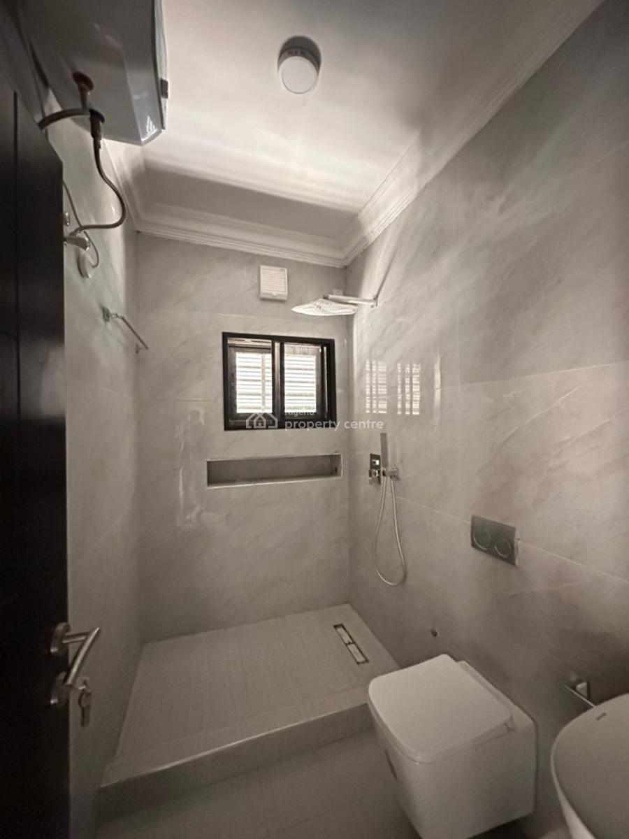 2 Bedroom Penthouse Apartment in a Secure and Serene Environment, Lekki Phase 1, Lekki, Lagos, House for Rent