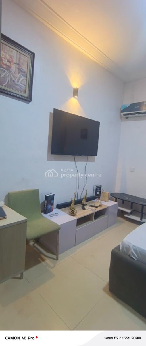 Monthly Pay Furnished Apartment in Osapa, By Circle Mall, Jakande Lekki, Lekki Phase 1, Lekki, Lagos, Self Contain (single Rooms) for Rent