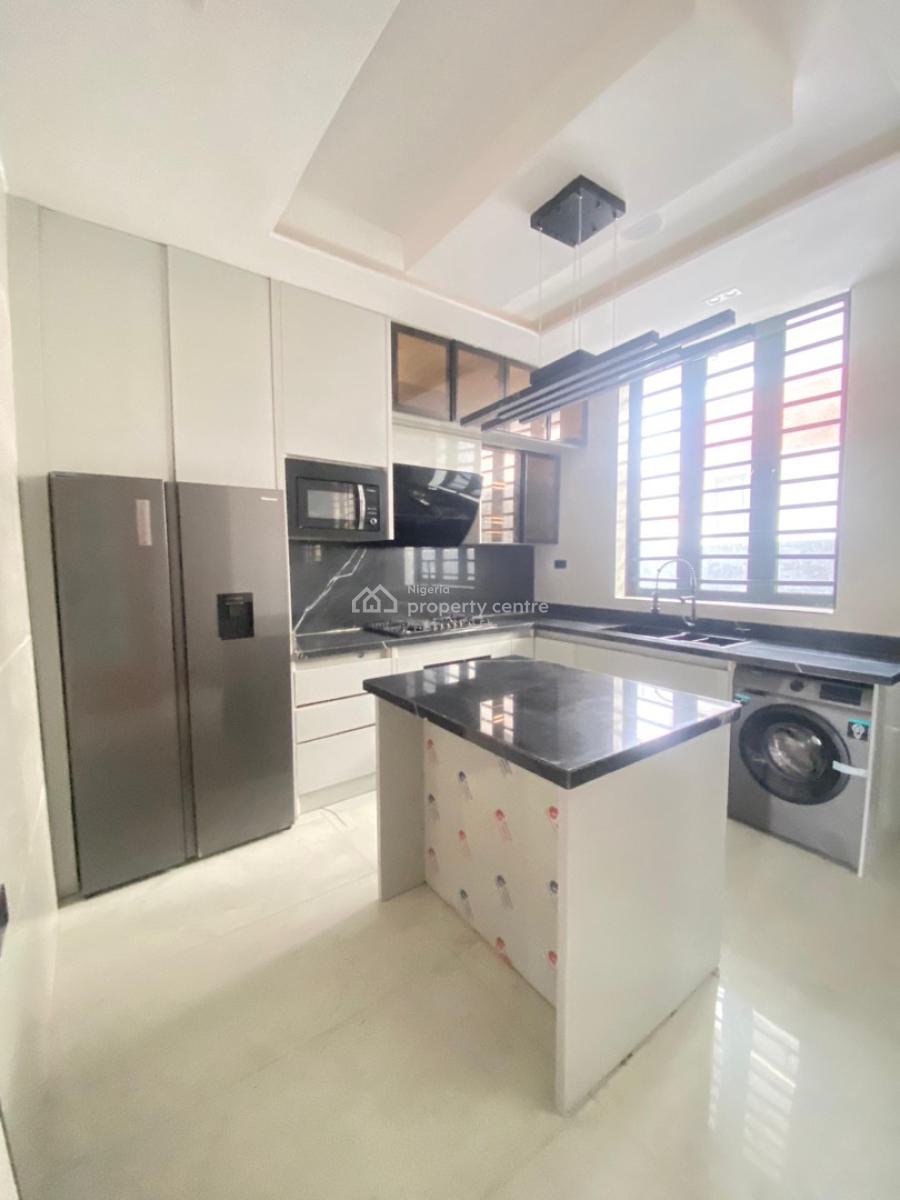 5 Bedroom Fully Detached Detached with Bq, Lekki Phase 1, Lekki, Lagos, Detached Duplex for Sale