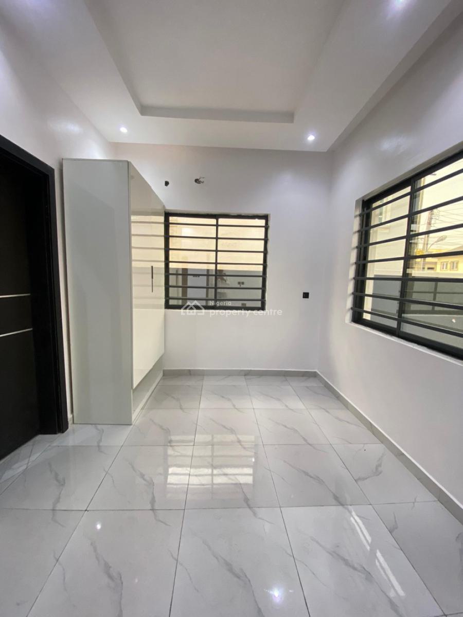 2 Bedroom Flat with Elevator, Lekki Phase 1, Lekki, Lagos, Flat / Apartment for Sale