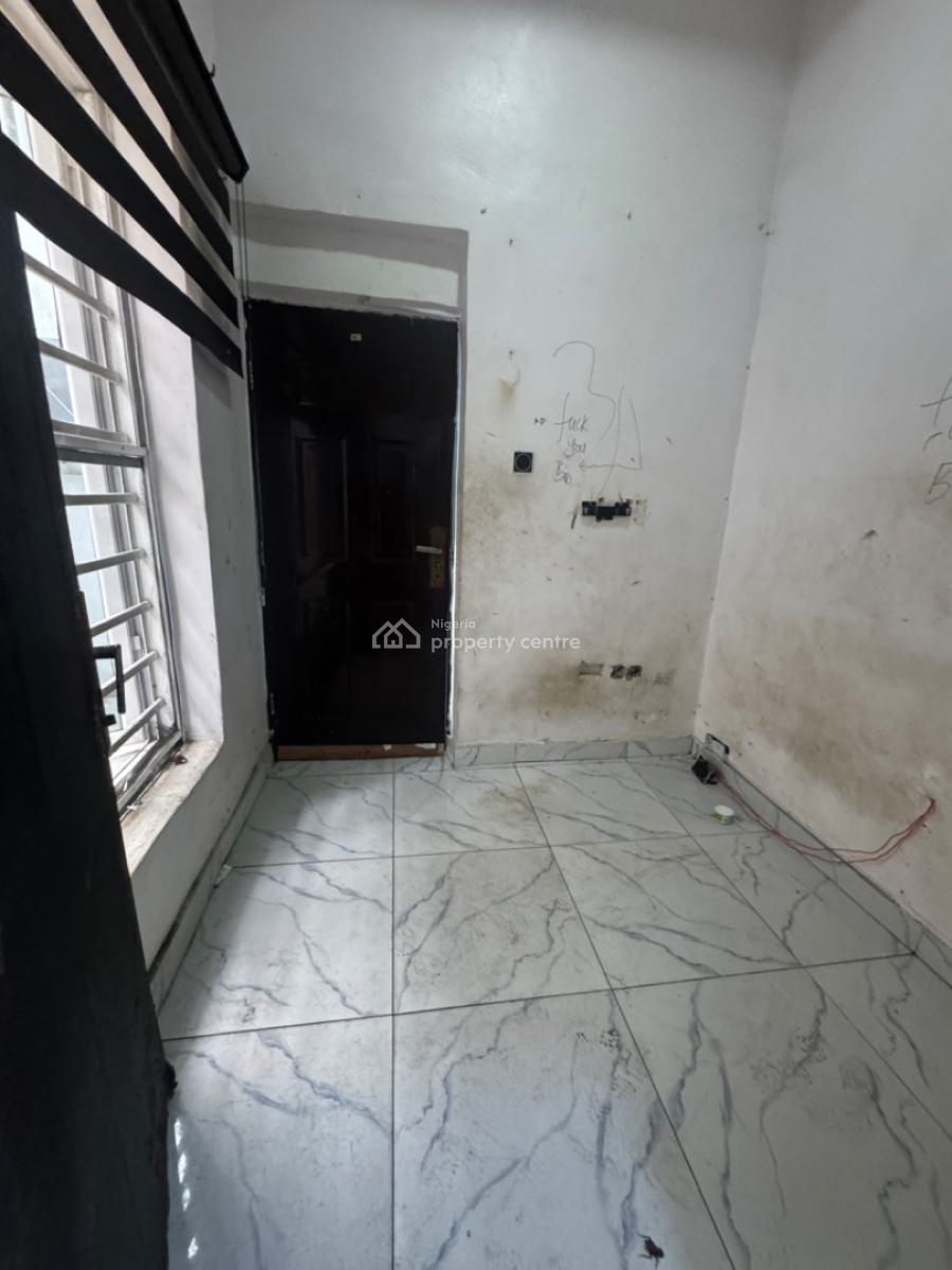 Self Contained (bq), Van Daniel Estate, Orchid Road, Lekki, Lagos, Self Contain (single Rooms) for Rent