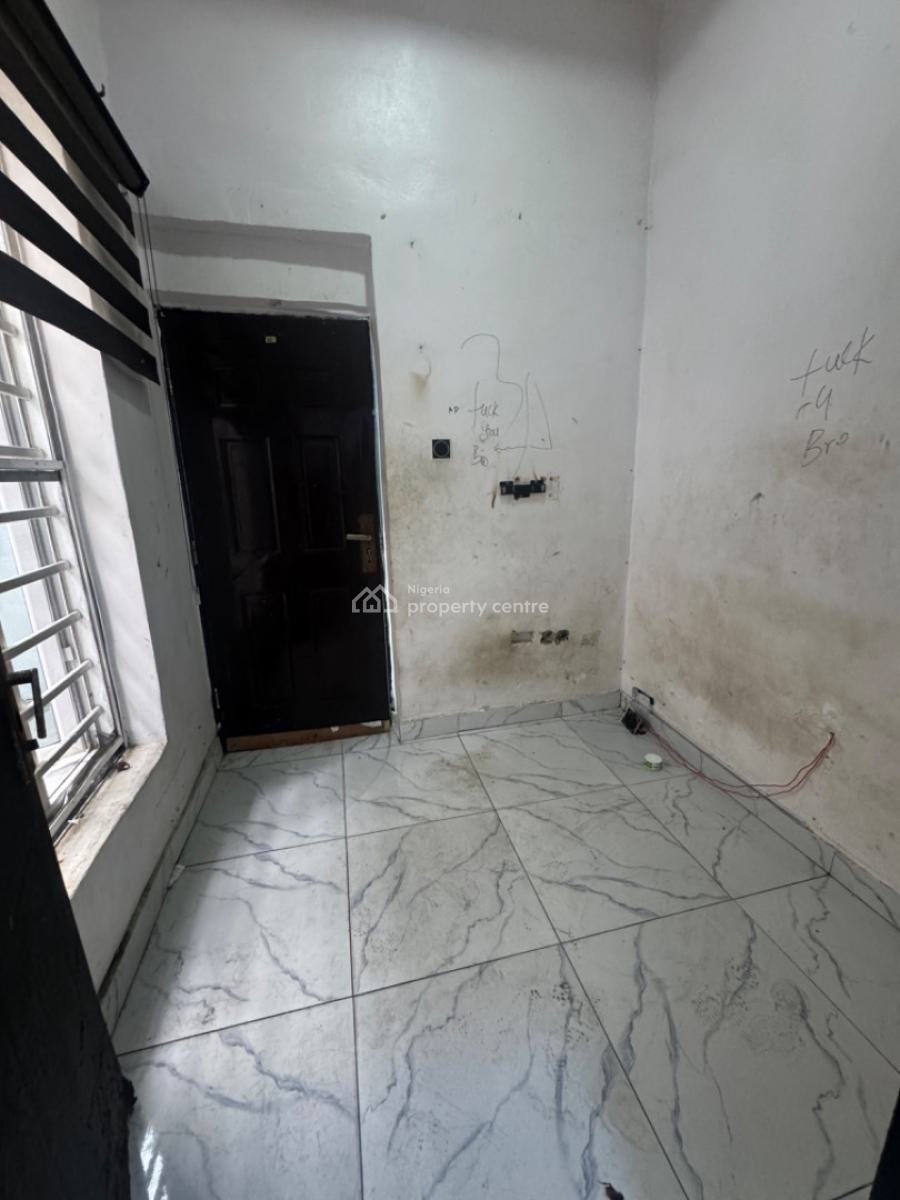Self Contained (bq), Van Daniel Estate, Orchid Road, Lekki, Lagos, Self Contain (single Rooms) for Rent