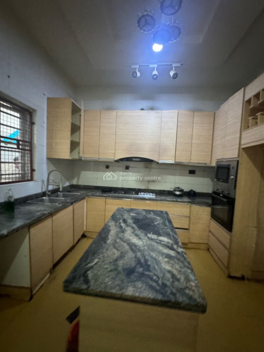 Self Contained (bq), Van Daniel Estate, Orchid Road, Lekki, Lagos, Self Contain (single Rooms) for Rent