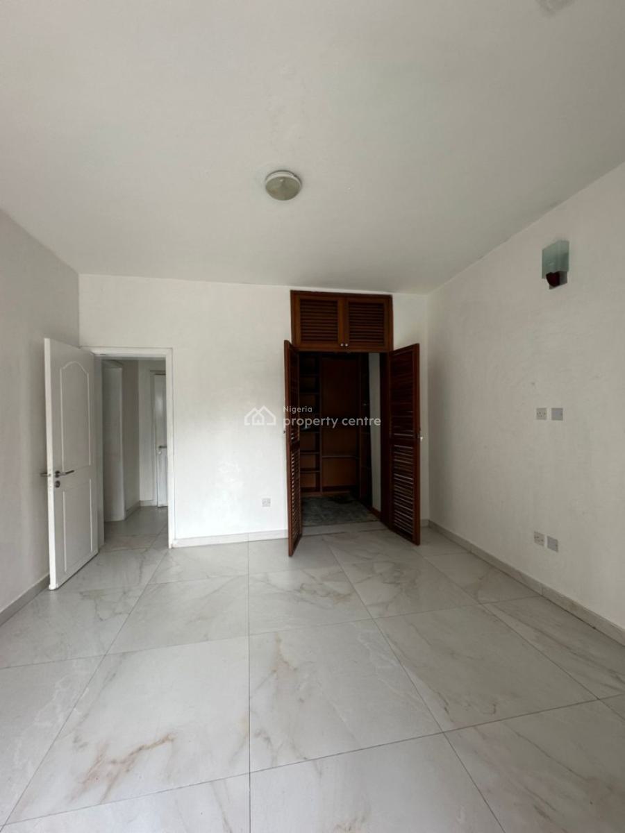 Massive 4 Bedrooms, Off Bourdillon Road, Old Ikoyi, Ikoyi, Lagos, Terraced Duplex for Rent