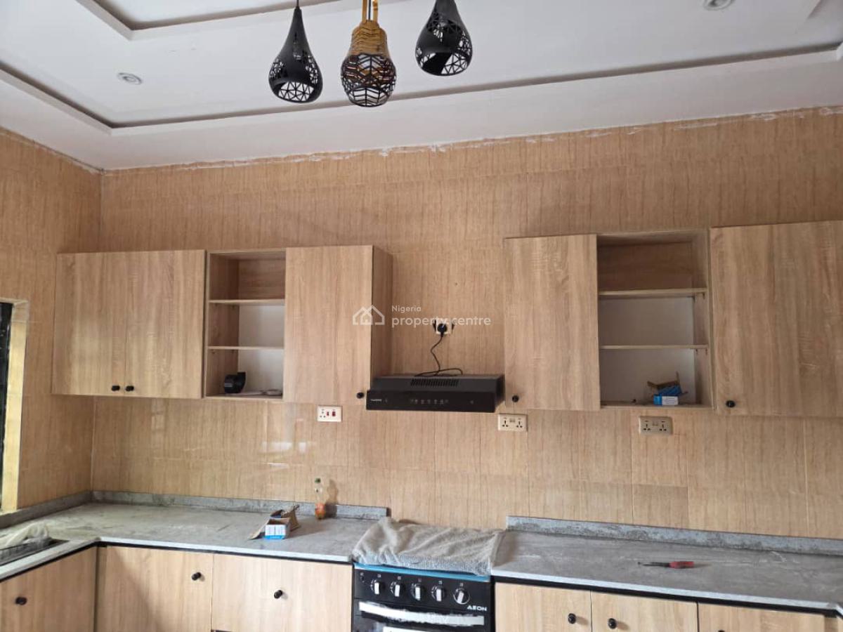 Luxurious 3 Bedroom Terraced Duplex, Medorf Residence, Alagbaka Gra, Akure, Ondo, Terraced Duplex for Sale