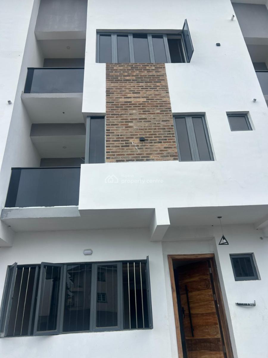 4 Bedroom Terrace with Bq  Pool and Gym, Lekki Phase 1, Lekki, Lagos, Terraced Duplex for Rent