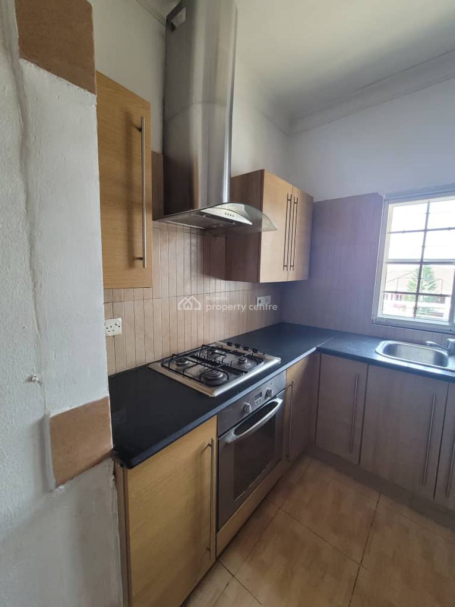 Serviced 2bedroom Penthouse, Lekki Phase 1, Lekki, Lagos, Flat / Apartment for Rent