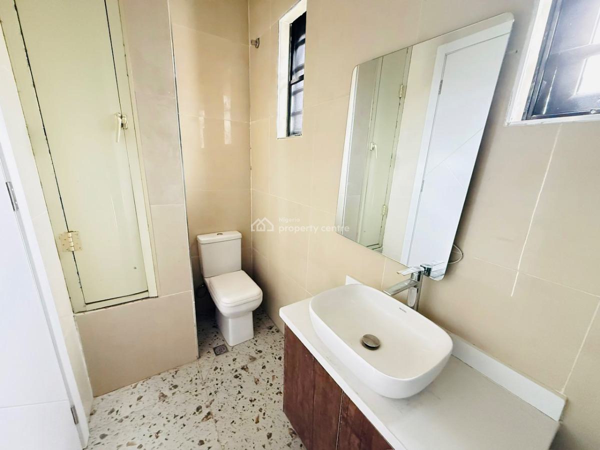 Brand New Exquisite 2 Bedroom Apartment with Pool , Gym & Elevator, Lekki Phase 1, Lekki, Lagos, Flat / Apartment for Sale