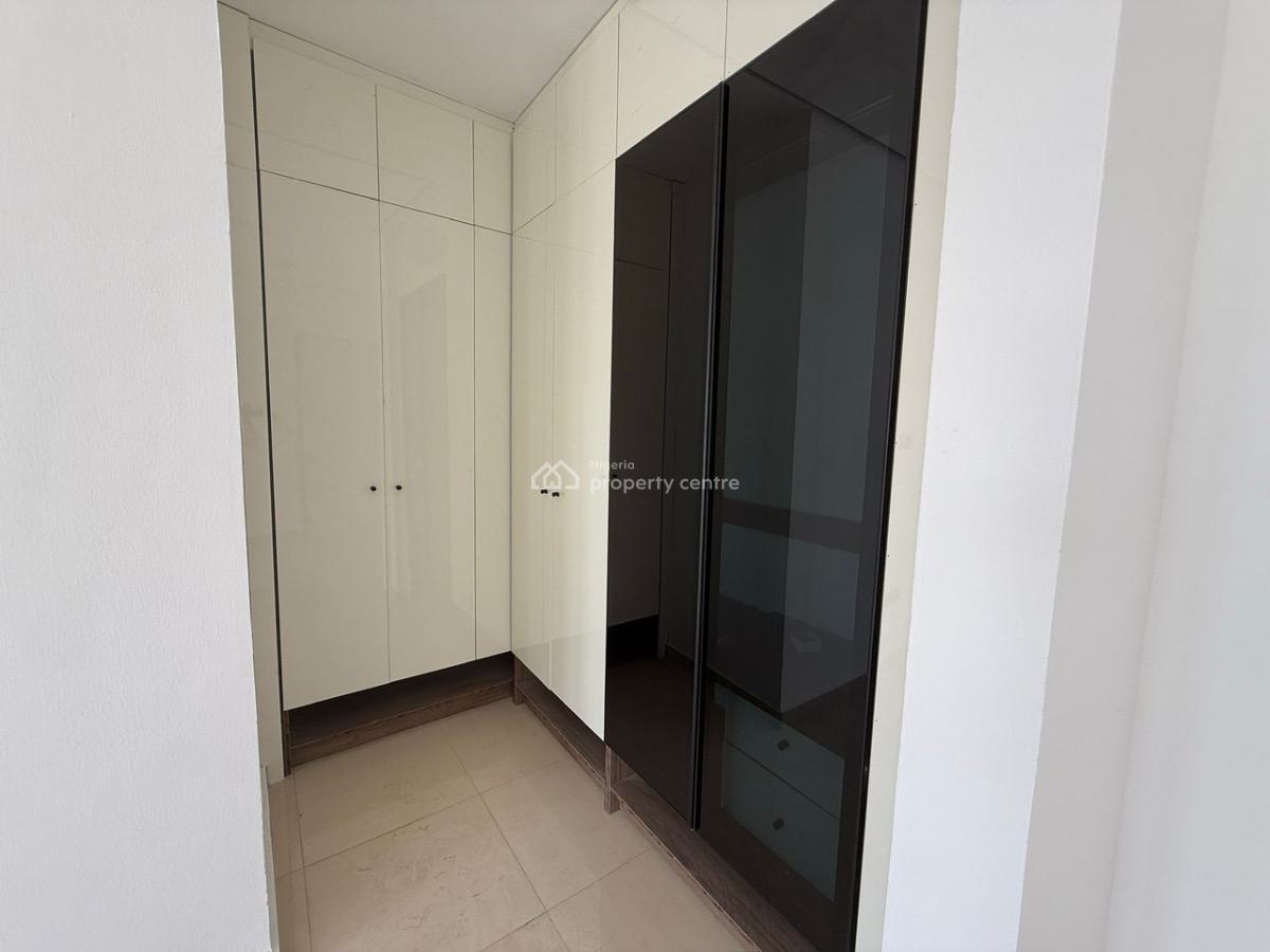 Brand New Exquisite 2 Bedroom Apartment with Pool , Gym & Elevator, Lekki Phase 1, Lekki, Lagos, Flat / Apartment for Sale