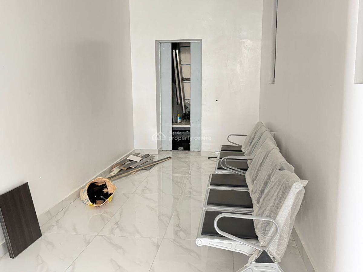 Luxury 2 Bedroom Apartment with Pool and Gym, Lekki Phase 1, Lekki, Lagos, House Joint Venture