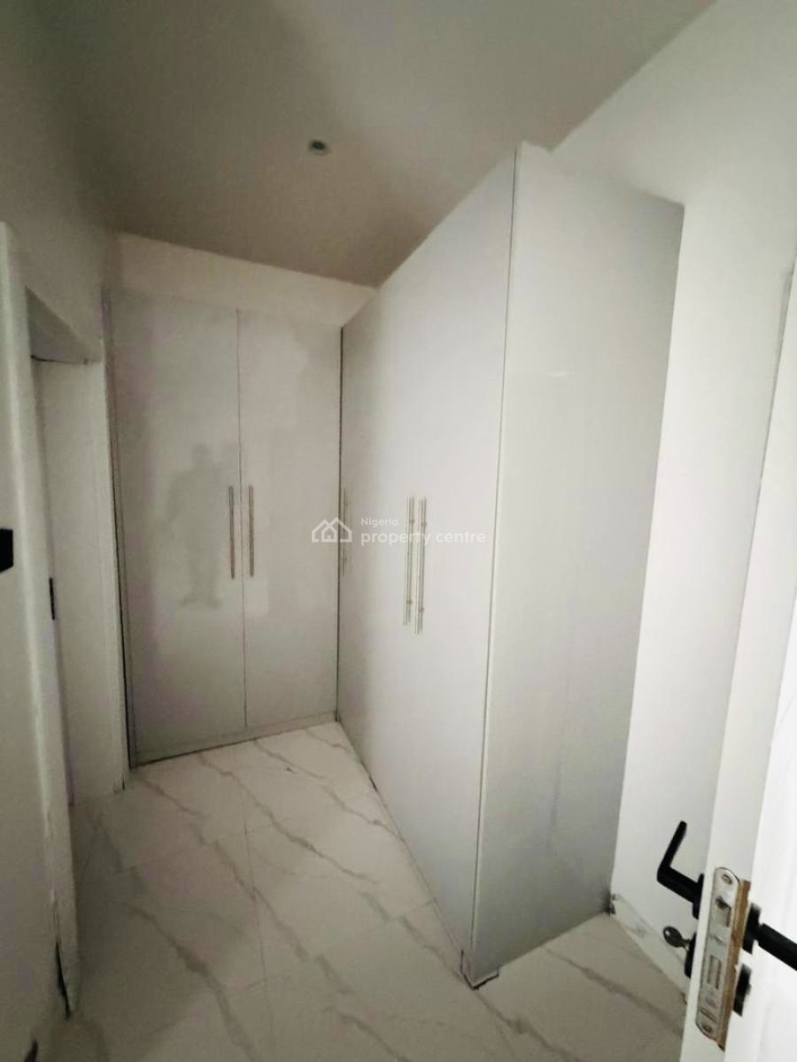 Brand New Luxury & Spacious 3 Bedroom Apartment with  Pool, Lekki Phase 1, Lekki, Lagos, Flat / Apartment for Sale