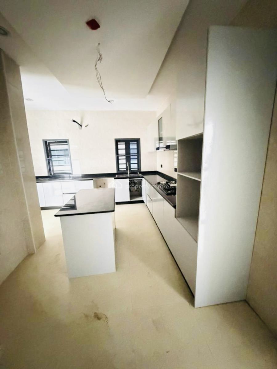 Brand New Luxury & Spacious 3 Bedroom Apartment with  Pool, Lekki Phase 1, Lekki, Lagos, Flat / Apartment for Sale