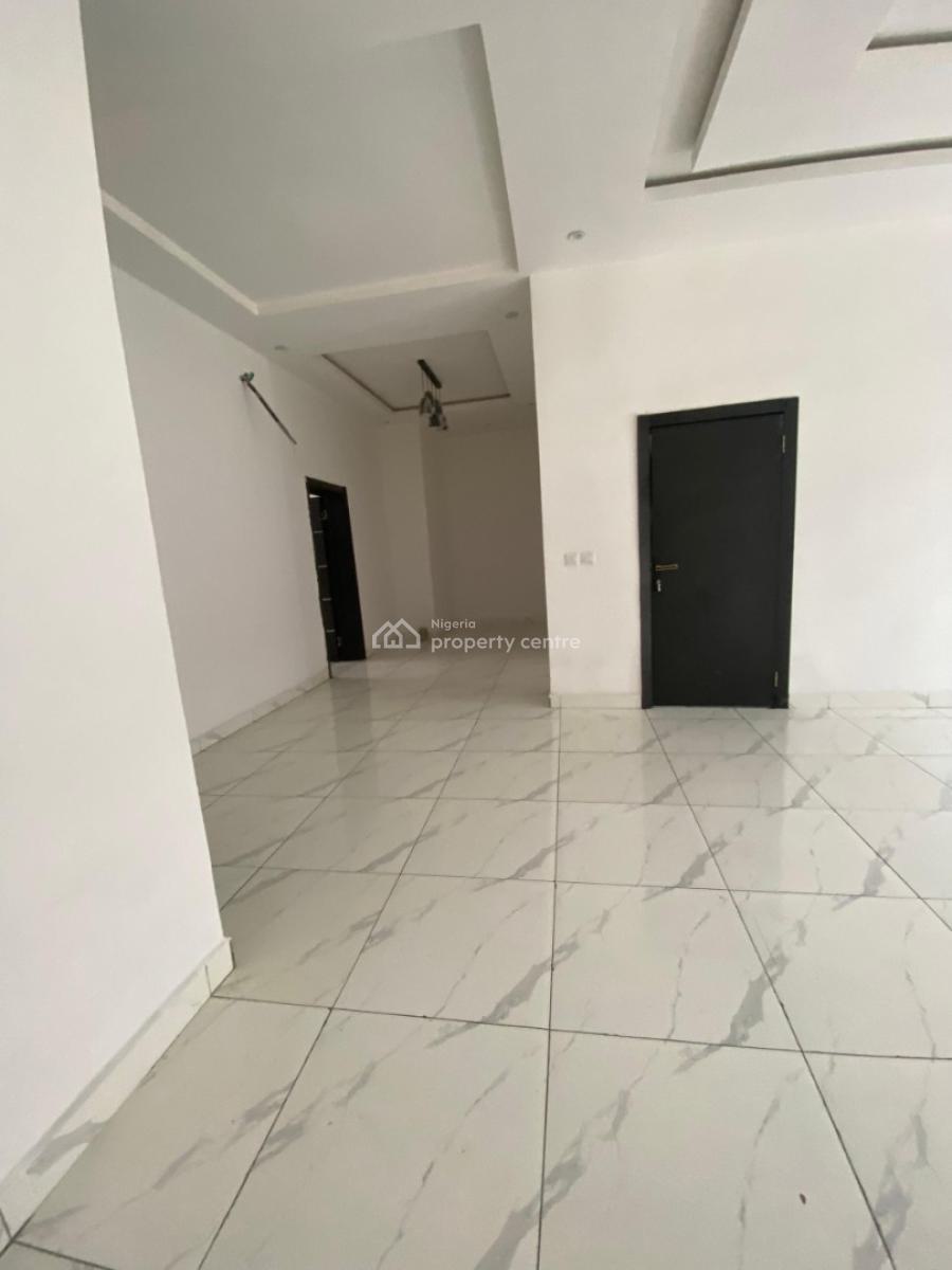 3 Bedroom Apartment, 3rd Floor, Oral Estate, Ikota, Lekki, Lagos, Flat / Apartment for Rent