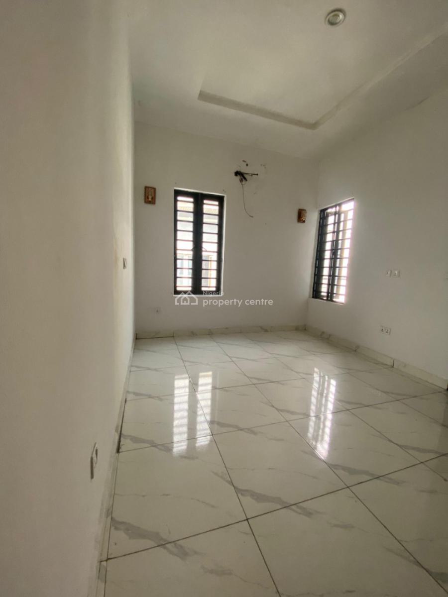 3 Bedroom Apartment, 3rd Floor, Oral Estate, Ikota, Lekki, Lagos, Flat / Apartment for Rent