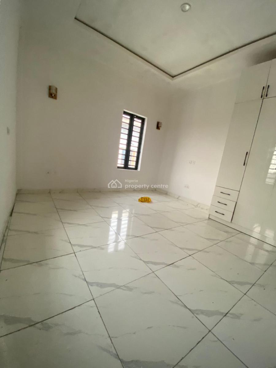 3 Bedroom Apartment, 3rd Floor, Oral Estate, Ikota, Lekki, Lagos, Flat / Apartment for Rent