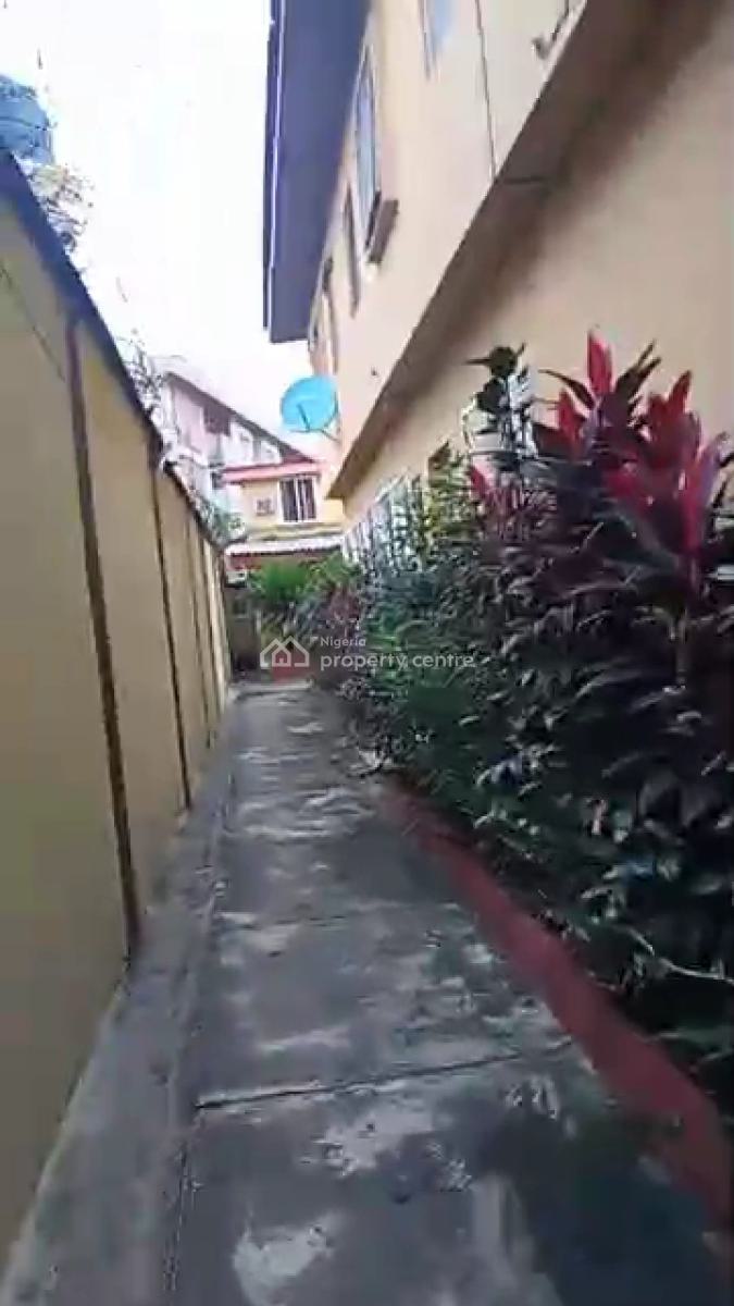 7 Bedroom Detached Duplex on 1600sqm Land, Maryland, Lagos, Detached Duplex for Sale