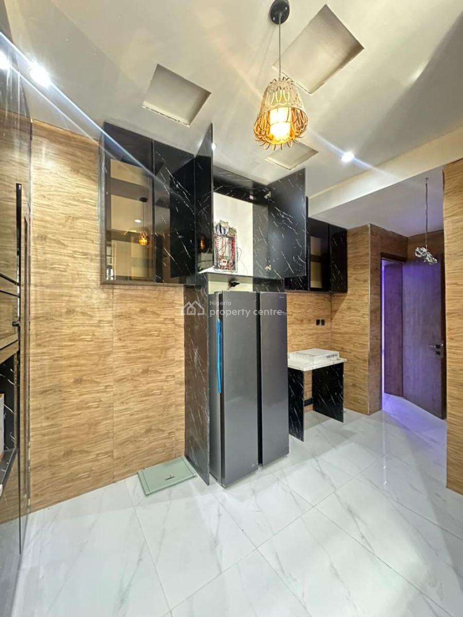 Elegantly Designed 3 Bedroom Apartment with a Bq and Elevator, Lekki Phase 1, Lekki, Lagos, Flat / Apartment for Sale