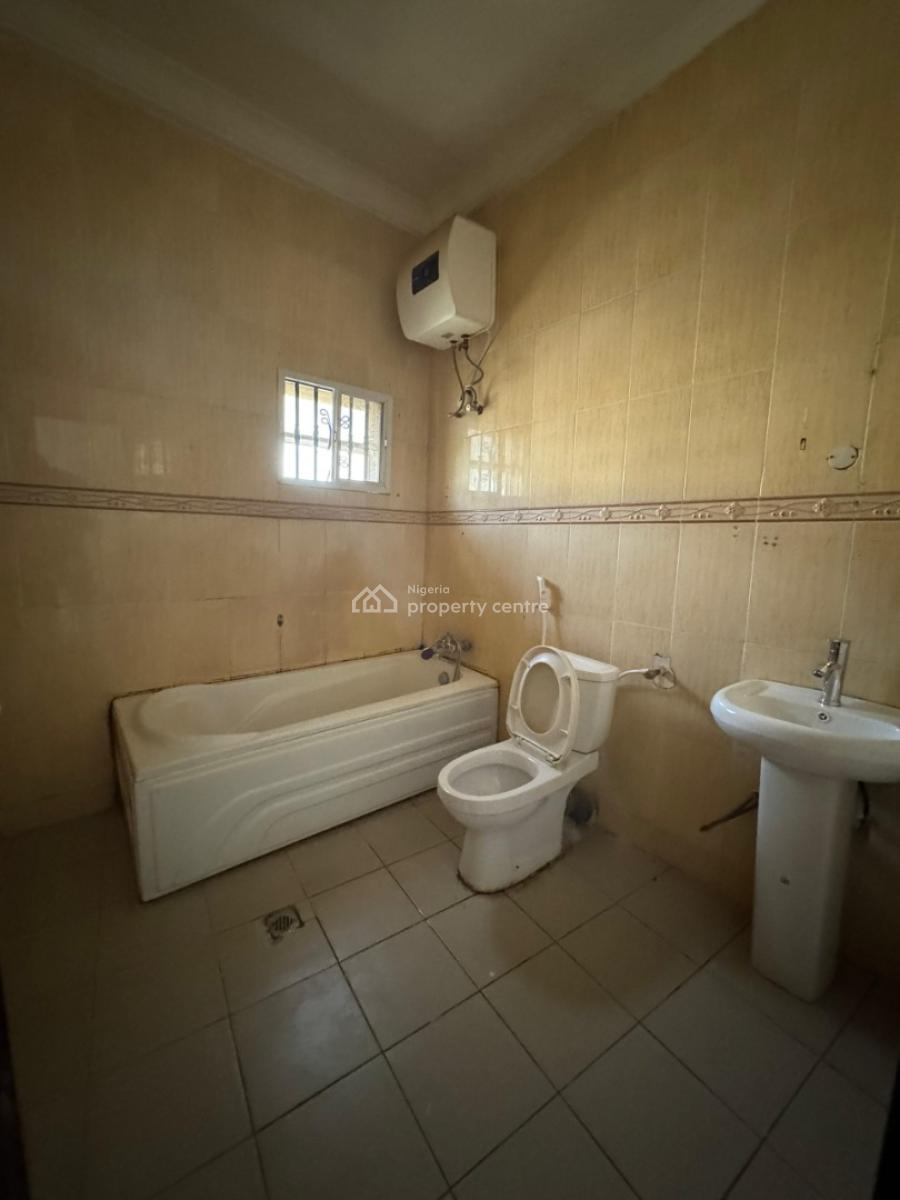 a Well-built 4-bedroom Terrace Duplex + 1 Bq, Jabi District, Jabi, Abuja, Terraced Duplex for Rent