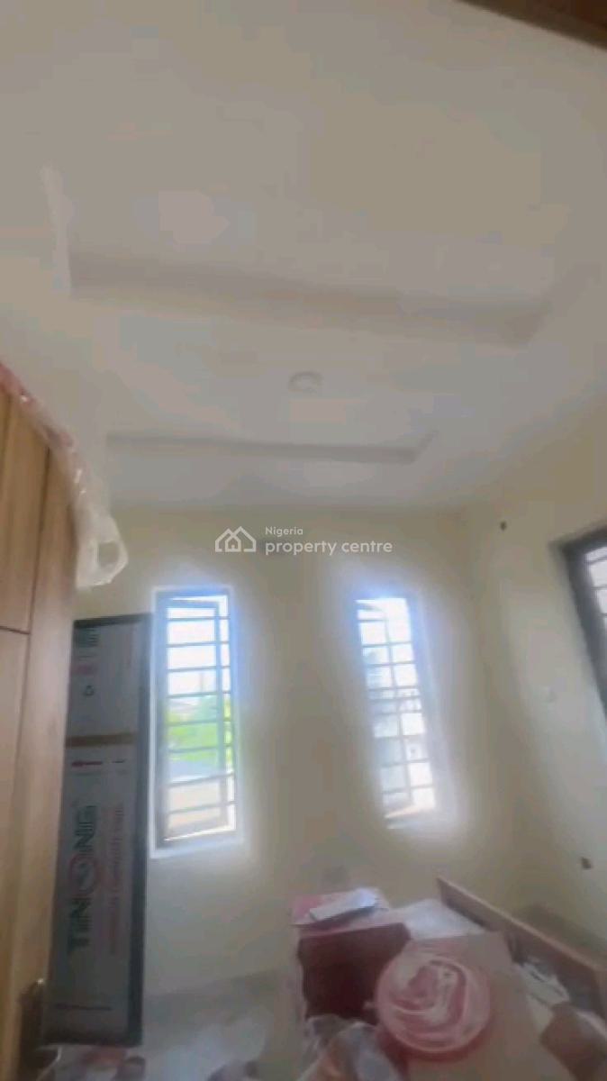 Standard and Spacious Mini Flat Upstairs Is Available, Makoko, Yaba, Lagos, Mini Flat (room and Parlour) for Rent