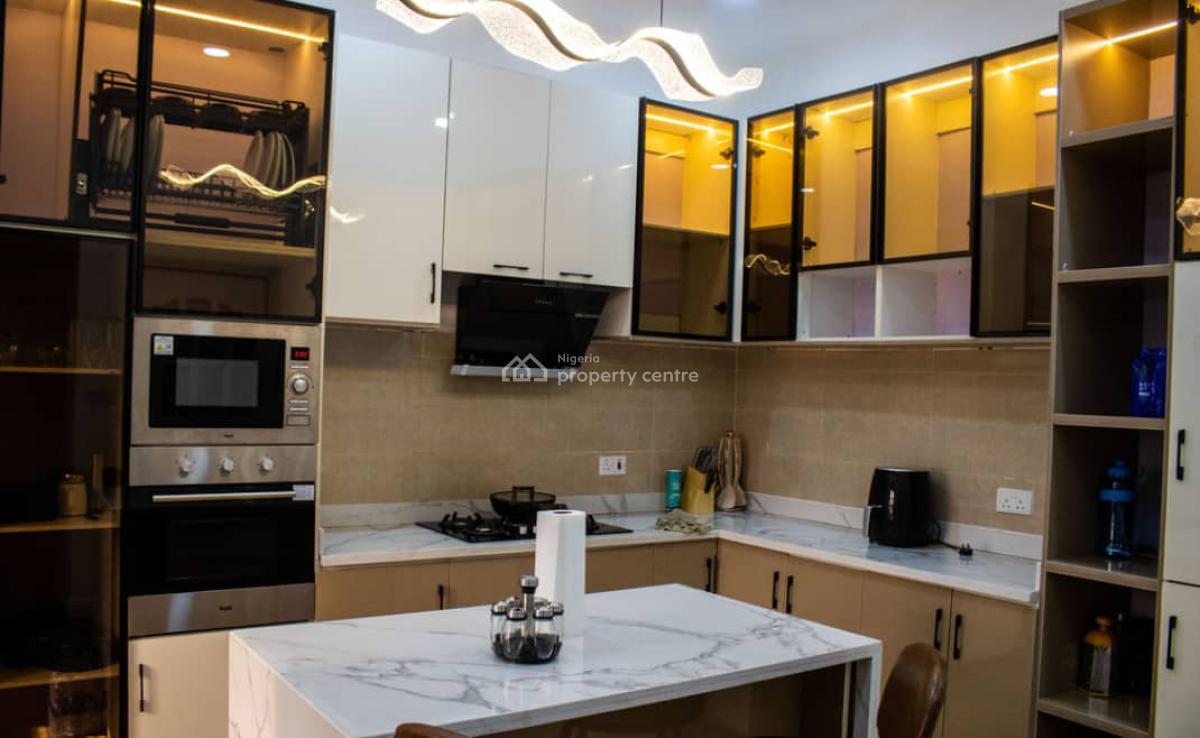 Luxurious 3 Bedroom Apartment, Shonibare Estate, Maryland, Lagos, Flat / Apartment Short Let