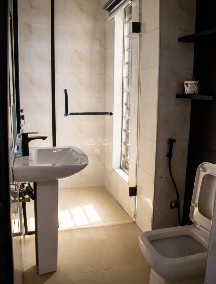Luxurious 3 Bedroom Apartment, Shonibare Estate, Maryland, Lagos, Flat / Apartment Short Let