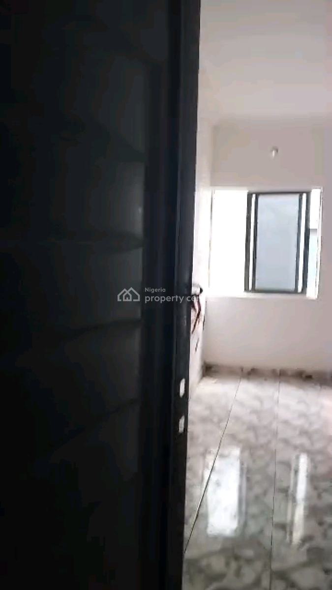 Executive Standard Very Spacious Clean and Decent Room Self Contain, Off Market Street, Shomolu, Lagos, Self Contain (single Rooms) for Rent