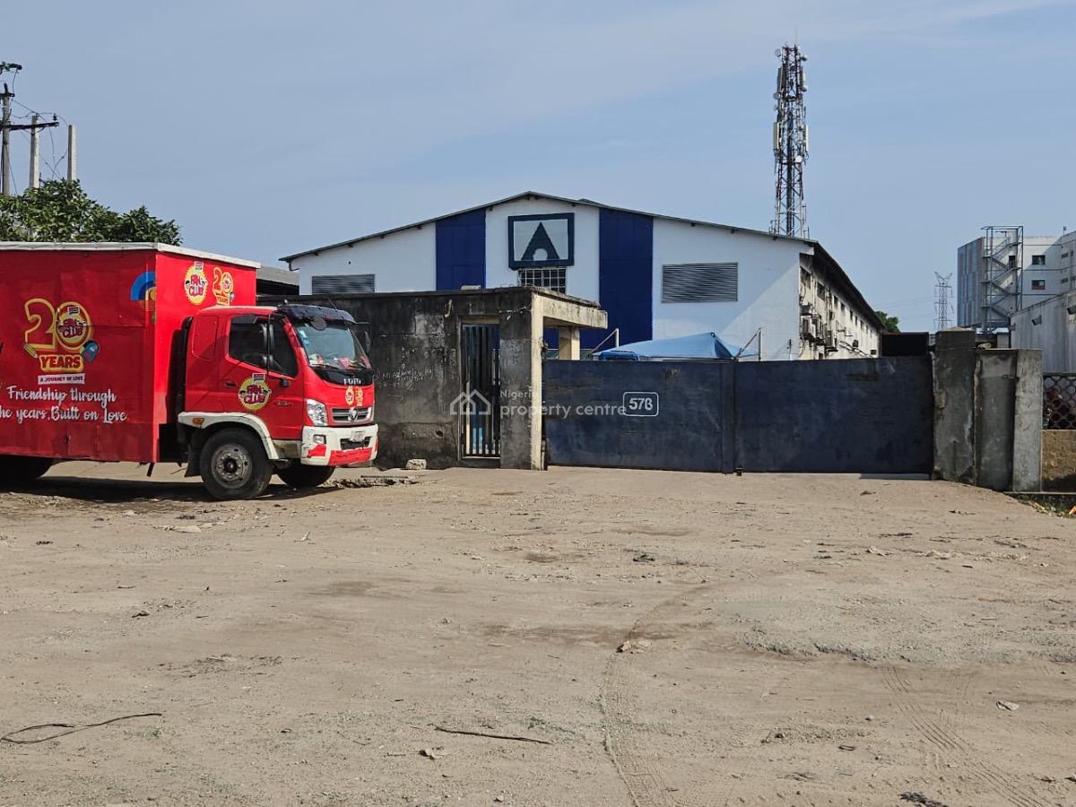 3,673s Warehouse Space on 8,680sqm Land, Iganmu, Lagos, Warehouse for Sale