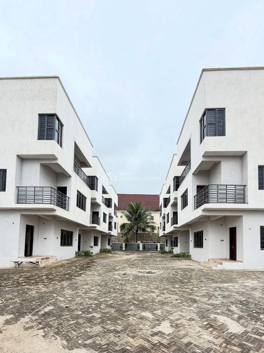 Five Bedroom Semi-detached Duplex + Bq, Life Camp, Abuja, Semi-detached Duplex for Rent