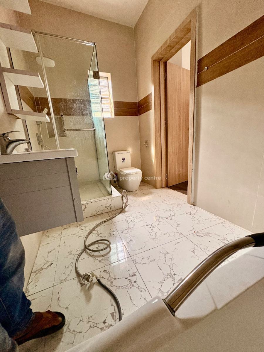 Exquisite 4 Bedroom Terraced Duplex in an Elite Code-access Estate, Before The Orchid Roundabout - By Lekki 2nd Toll Gate, Lekki, Lagos, Terraced Duplex for Rent