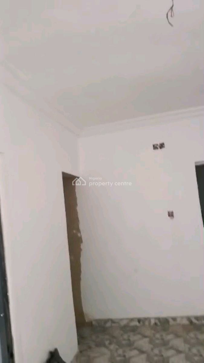 Shomolu  Executive Standard Very Spacious Clean and Decent Room Self Contain, Off Market Street, Shomolu, Lagos, Self Contain (single Rooms) for Rent