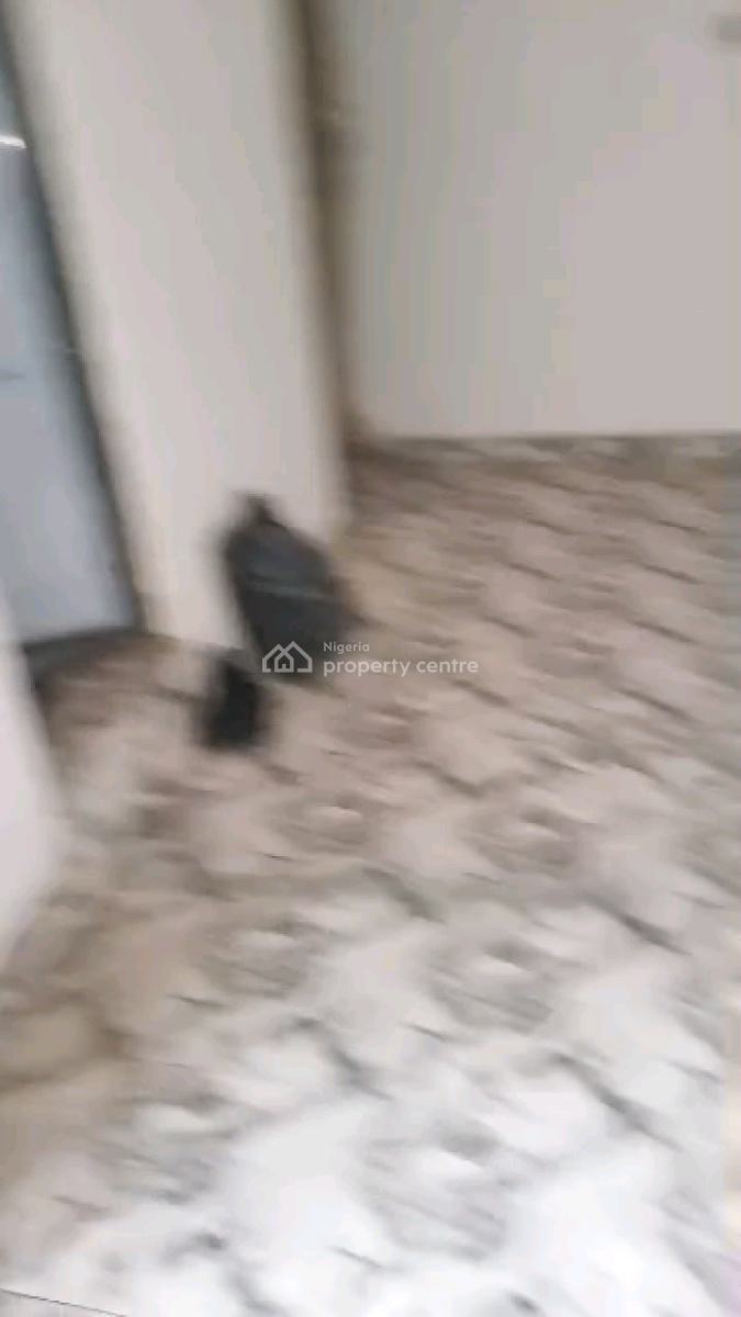 Shomolu  Executive Standard Very Spacious Clean and Decent Room Self Contain, Off Market Street, Shomolu, Lagos, Self Contain (single Rooms) for Rent