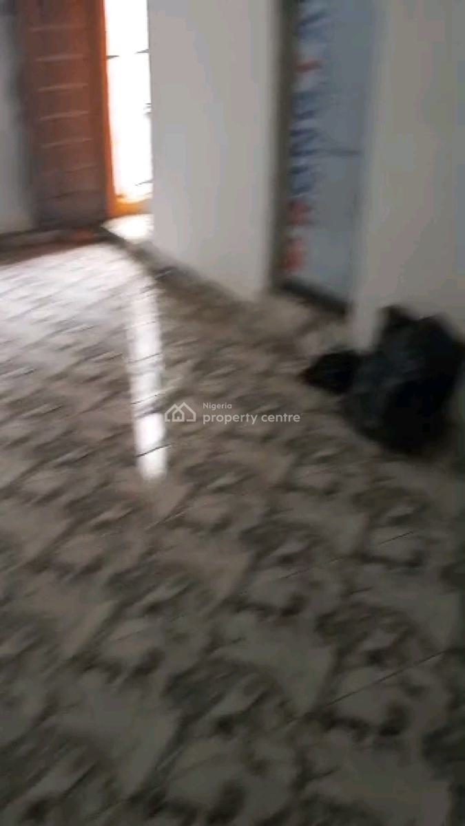 Shomolu  Executive Standard Very Spacious Clean and Decent Room Self Contain, Off Market Street, Shomolu, Lagos, Self Contain (single Rooms) for Rent