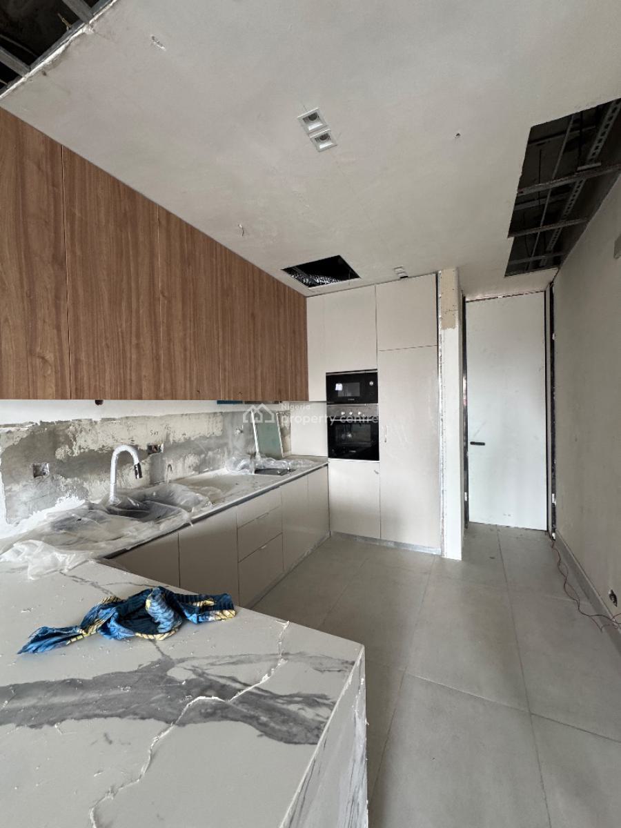 Luxury 4 Bedroom Maisonette  with Swimming Pool and Bq, Right, Lekki Phase 1, Lekki, Lagos, Flat / Apartment for Sale