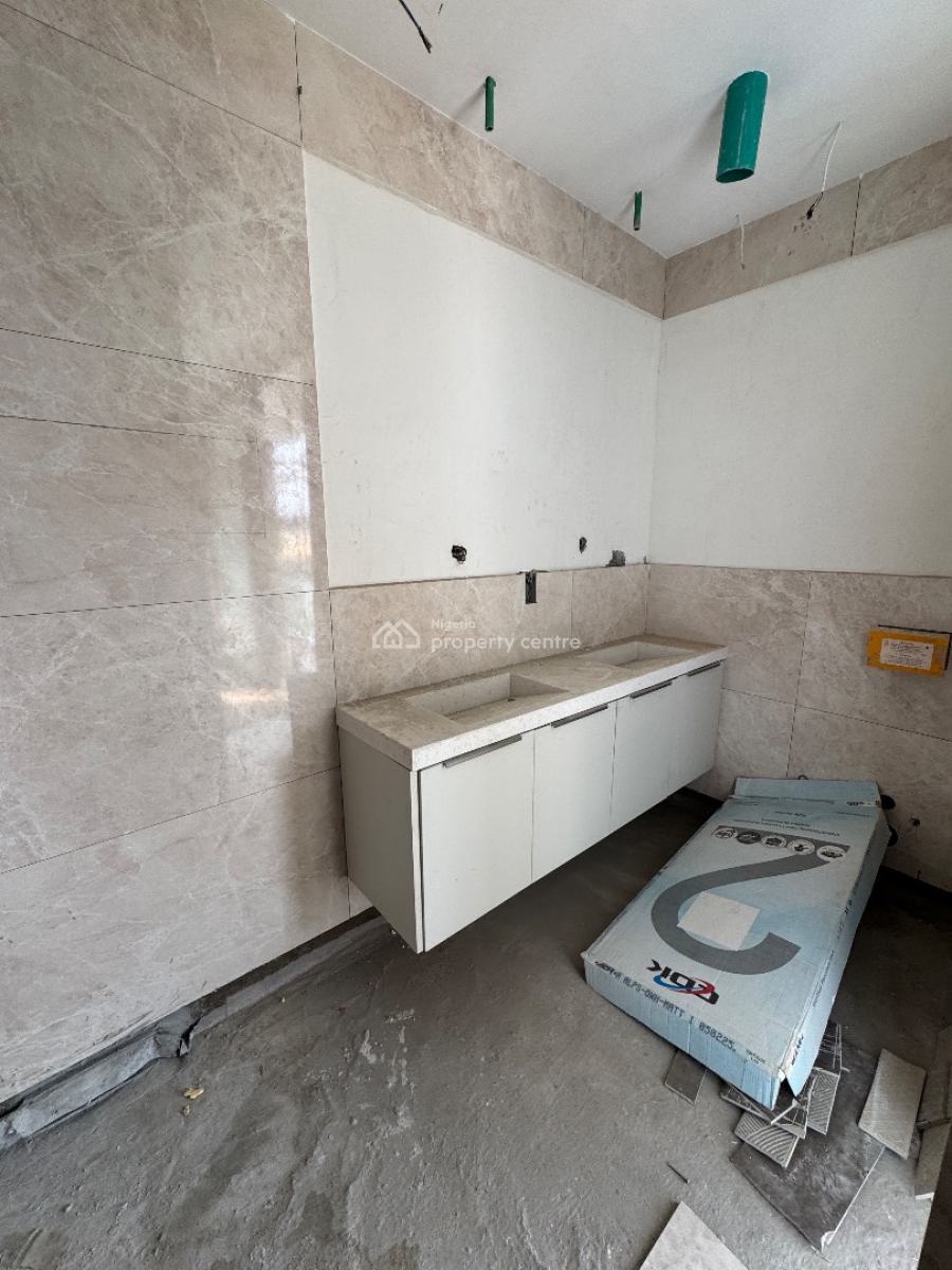 Luxury 4 Bedroom Maisonette  with Swimming Pool and Bq, Right, Lekki Phase 1, Lekki, Lagos, Flat / Apartment for Sale