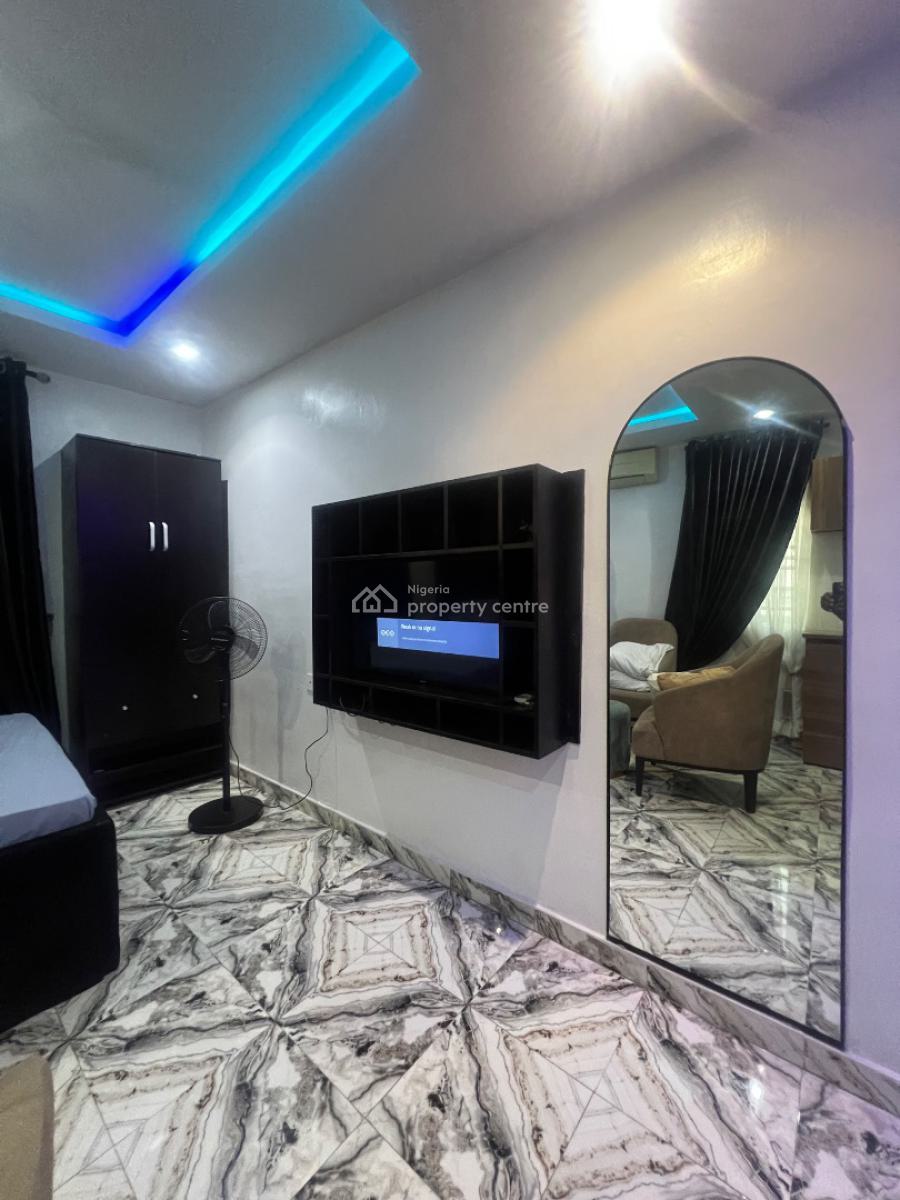 Fully Furnished and Serviced Studio Apartment, Jibowu, Yaba, Lagos, Self Contain (single Rooms) for Rent