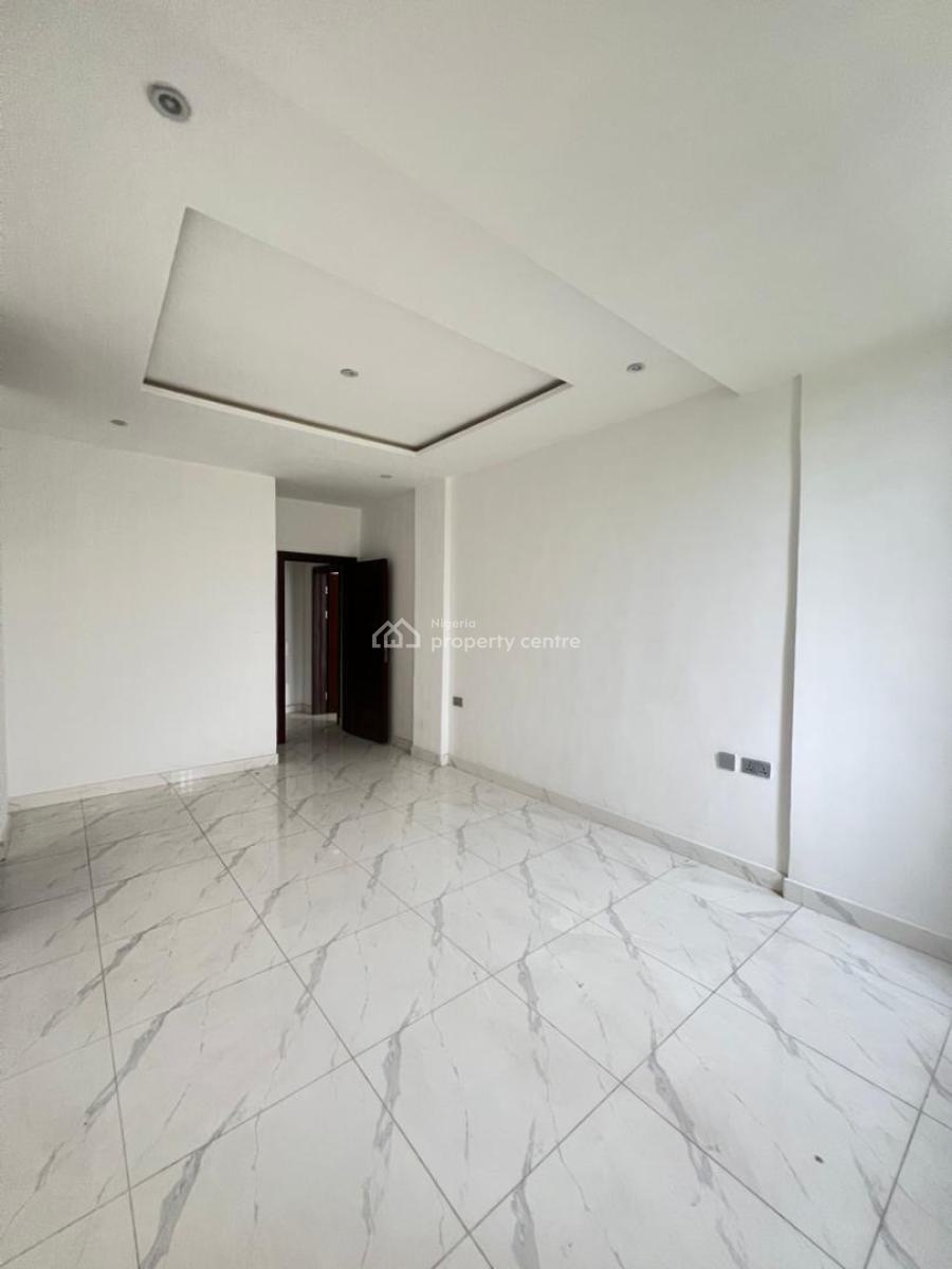 Contemporary 2 Bedroom Apartment, Lekki Phase 1, Lekki, Lagos, Flat / Apartment for Sale