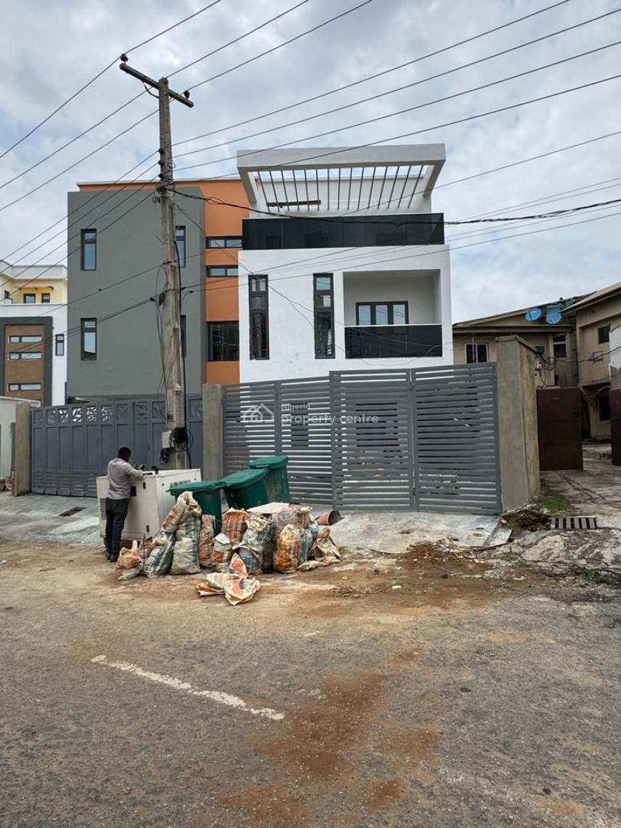 Spaciously Built 4 Bedroom Semi-detached Duplex with Bq, Maryland, Lagos, Semi-detached Duplex for Sale