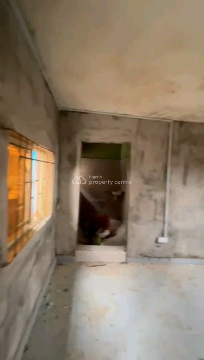 Renovated Room Self Downstairs Big and Standard with Screeded Walls, Oluwole Street in an Estate, Akoka, Yaba, Lagos, Self Contain (single Rooms) for Rent