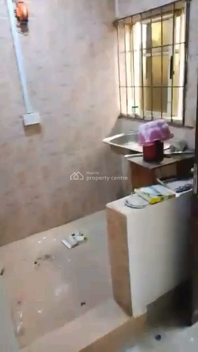 Standard Room Self Contain, St Akoka By St Dennis, Akoka, Yaba, Lagos, Self Contain (single Rooms) for Rent