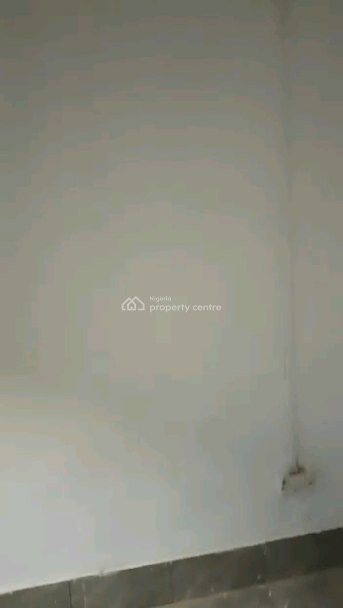 Standard Room Self Contain, St Akoka By St Dennis, Akoka, Yaba, Lagos, Self Contain (single Rooms) for Rent