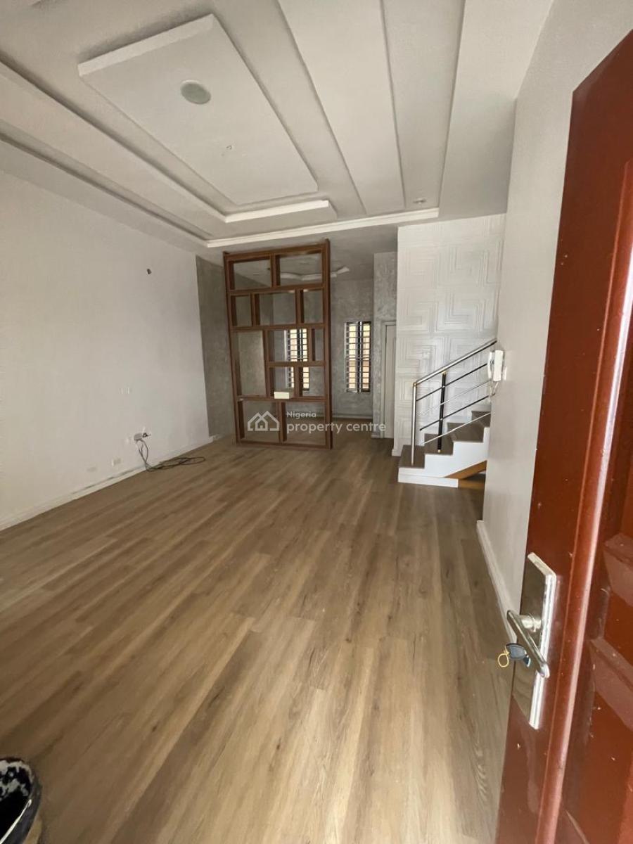 Spacious Neat 4 Bedroom Terrace Duplex, Ikota, Lekki, Lagos, Terraced Duplex for Sale