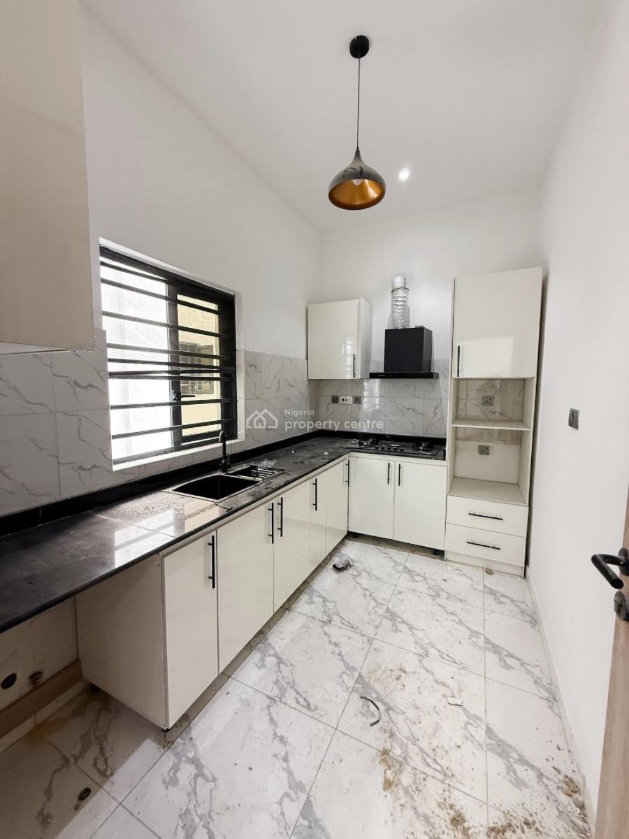 Lovely 2 Bedroom Apartment with Swimming Pool, Chevron, Lekki, Lagos, Block of Flats for Sale