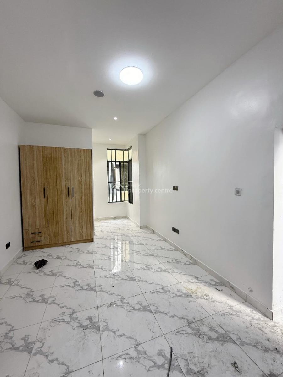 Lovely 2 Bedroom Apartment with Swimming Pool, Chevron, Lekki, Lagos, Block of Flats for Sale