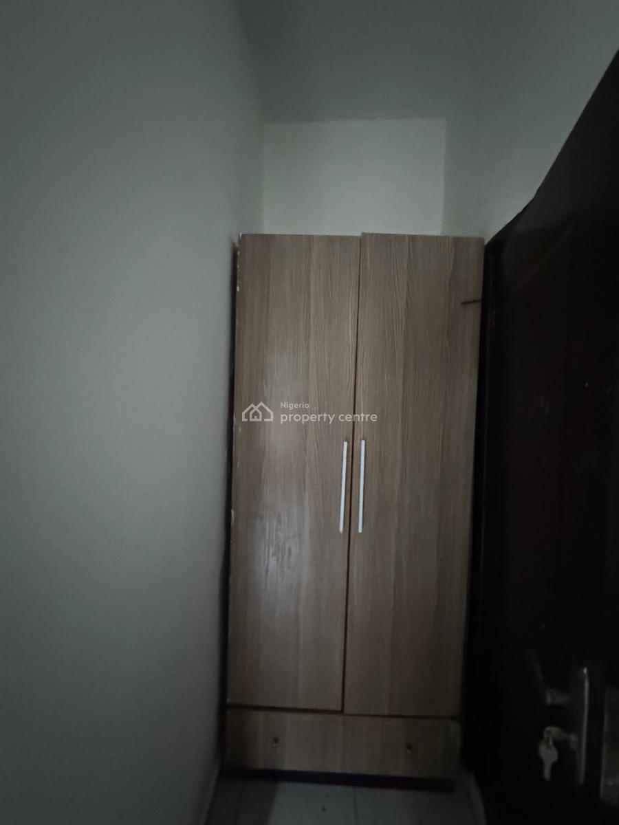 Self Contain, Agungi, Lekki, Lagos, Self Contain (single Rooms) for Rent