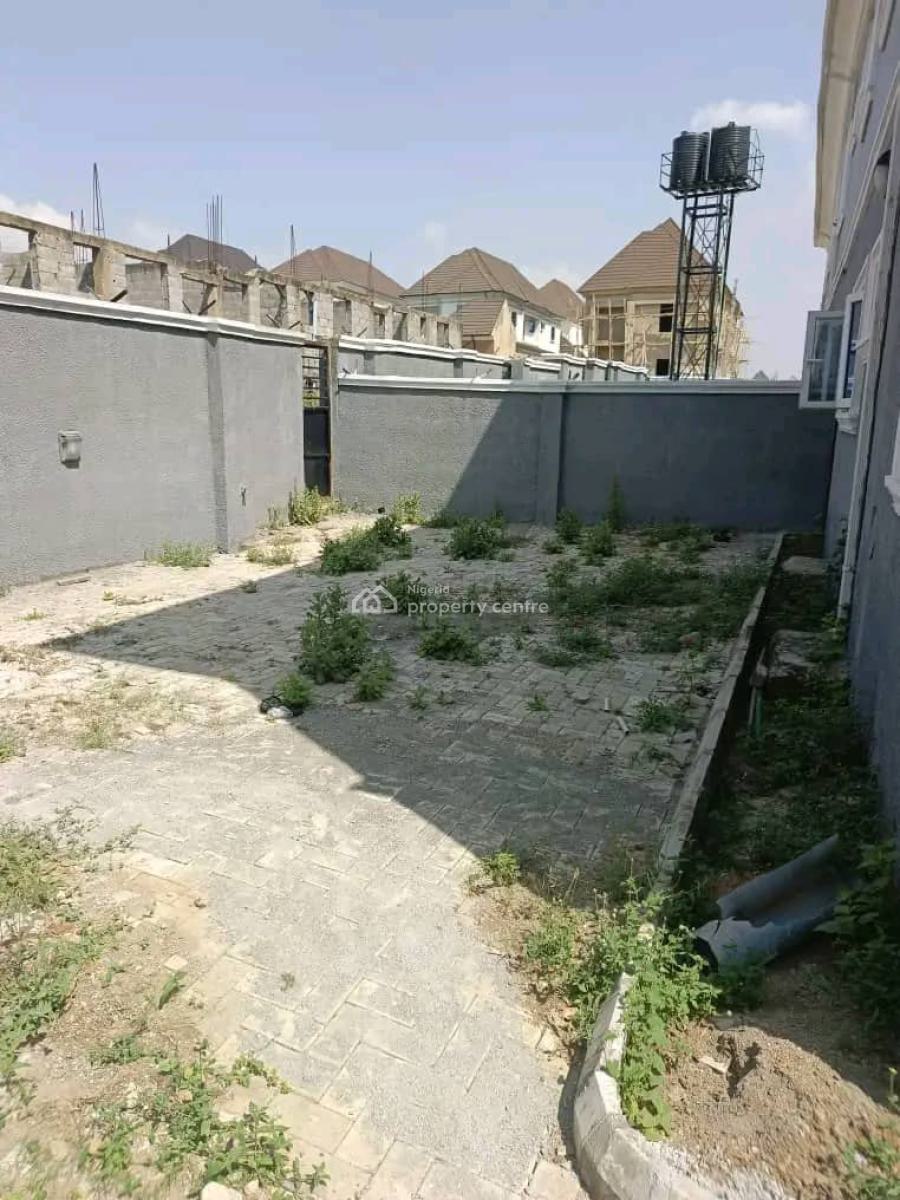 Standard Finished 4-bedroom Terraced Duplex, Birnin Gwari, Kaduna, Terraced Duplex for Sale