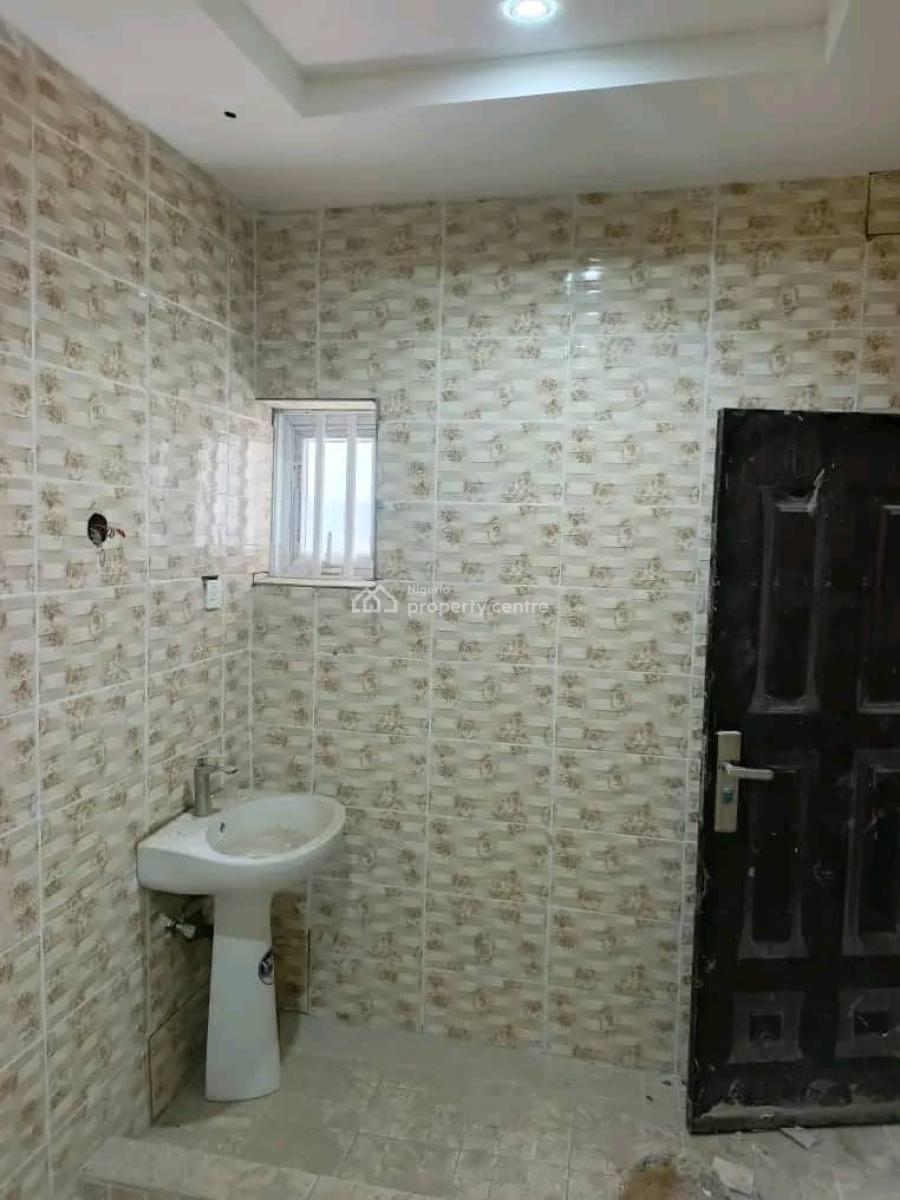 Standard Finished 4-bedroom Terraced Duplex, Birnin Gwari, Kaduna, Terraced Duplex for Sale