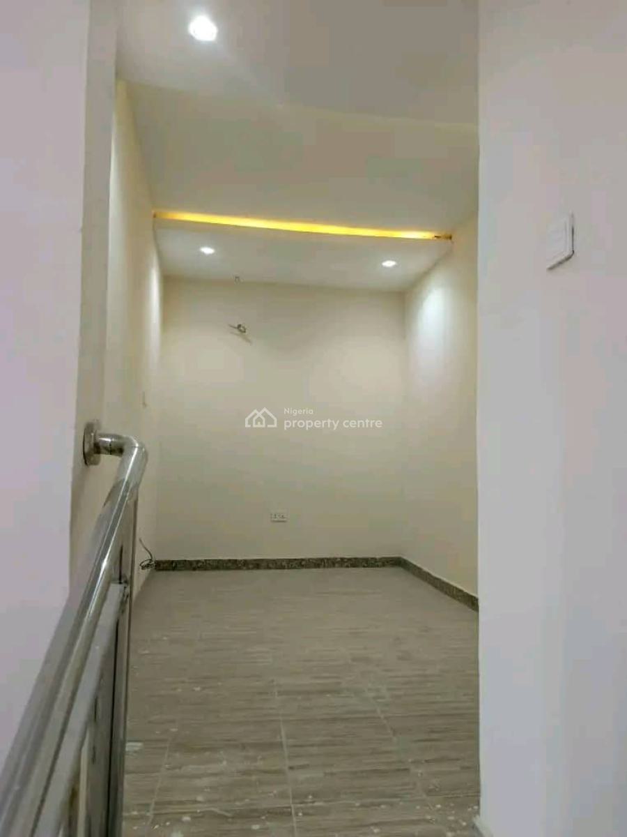 Standard Finished 4-bedroom Terraced Duplex, Birnin Gwari, Kaduna, Terraced Duplex for Sale